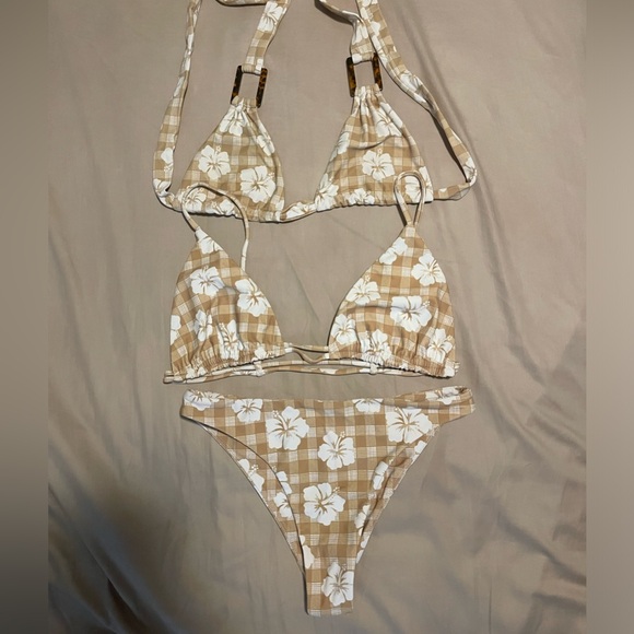 Benoa Honey Pakala - Picture 1 of 2